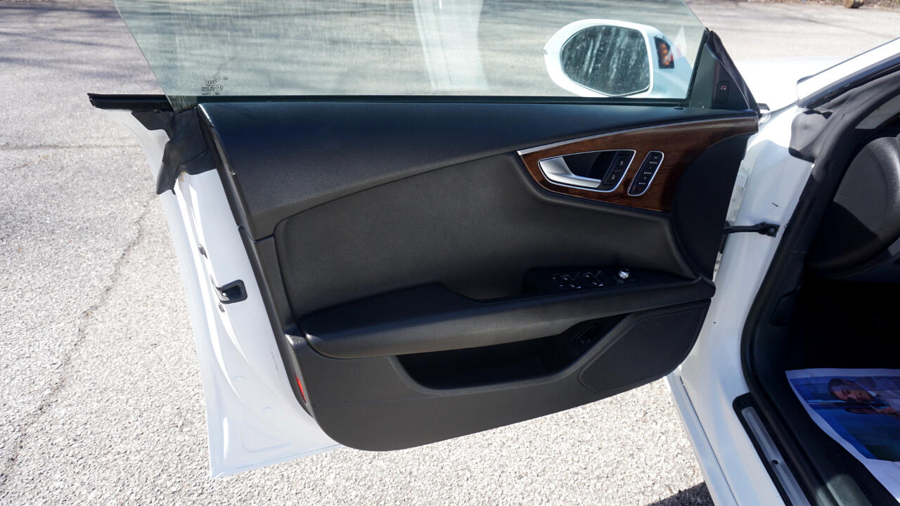 Audi A7 4dr HB quattro 3.0 Premium Plus 2012