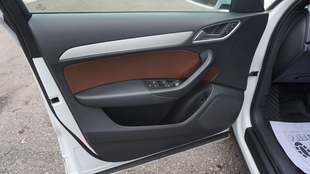 Audi Q3 2.0 TFSI Premium quattro AWD 2017