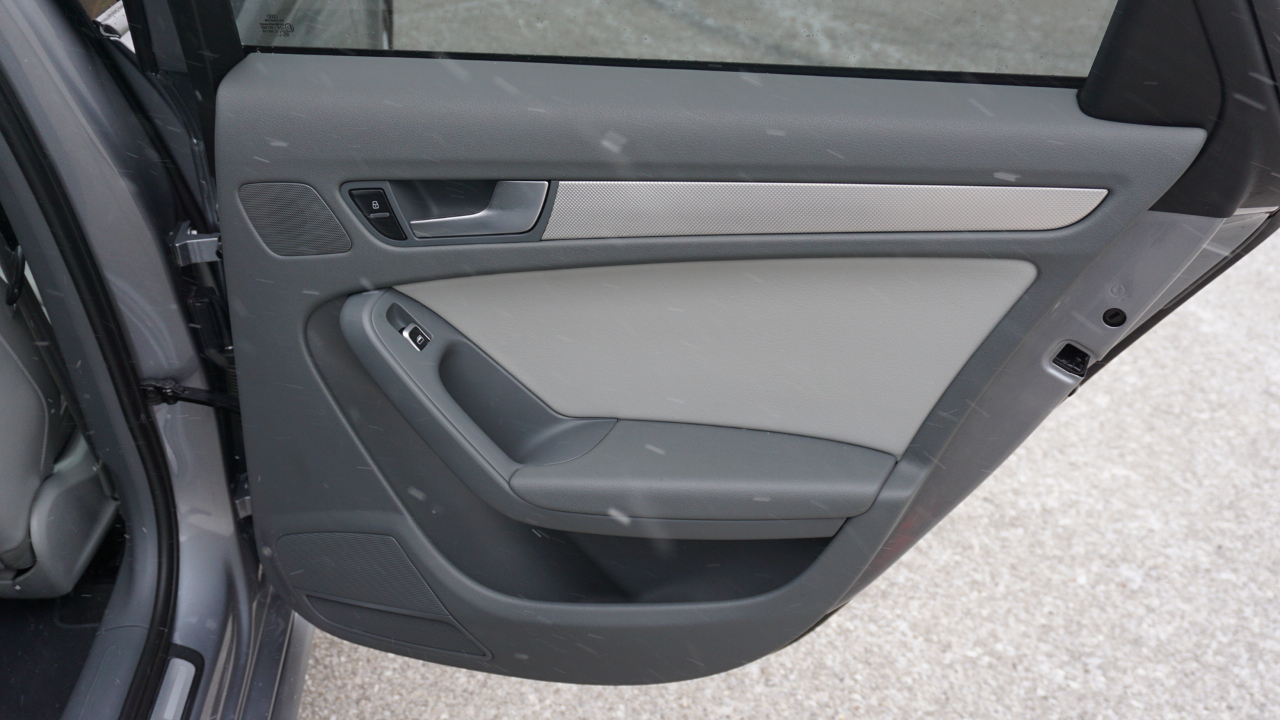 Audi A4 4dr Sdn Auto quattro 2.0T Premium Plus 2015