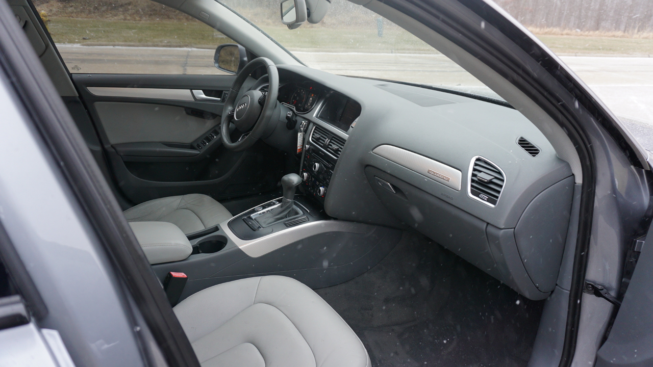 Audi A4 4dr Sdn Auto quattro 2.0T Premium Plus 2015