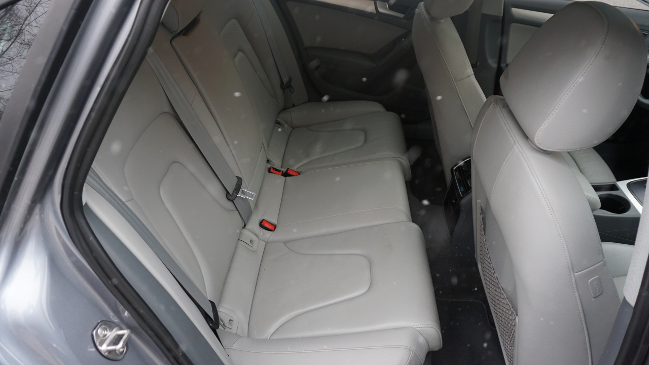 Audi A4 4dr Sdn Auto quattro 2.0T Premium Plus 2015