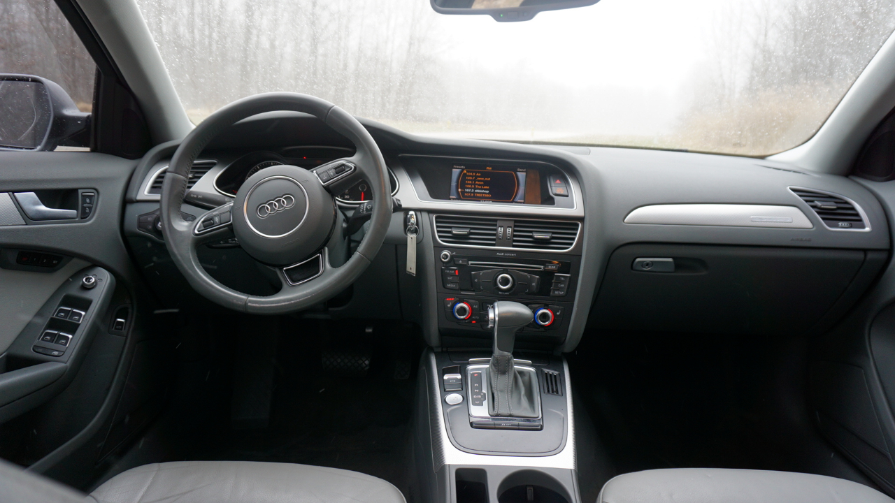 Audi A4 4dr Sdn Auto quattro 2.0T Premium Plus 2015