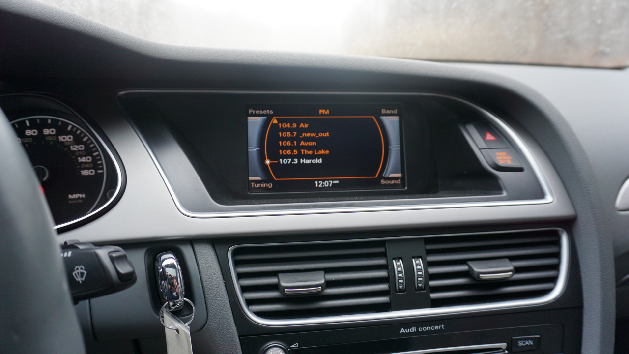 Audi A4 4dr Sdn Auto quattro 2.0T Premium Plus 2015