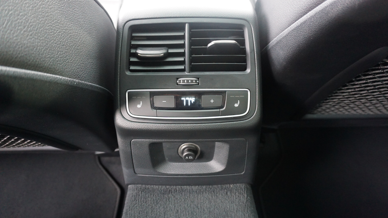 Audi A4 2.0 TFSI Auto Premium Plus quattro AWD 2017