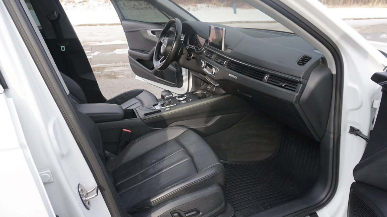 Audi A4 2.0 TFSI Auto Premium Plus quattro AWD 2017