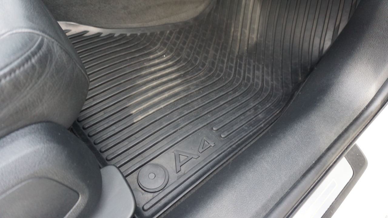 Audi A4 2.0 TFSI Auto Premium Plus quattro AWD 2017