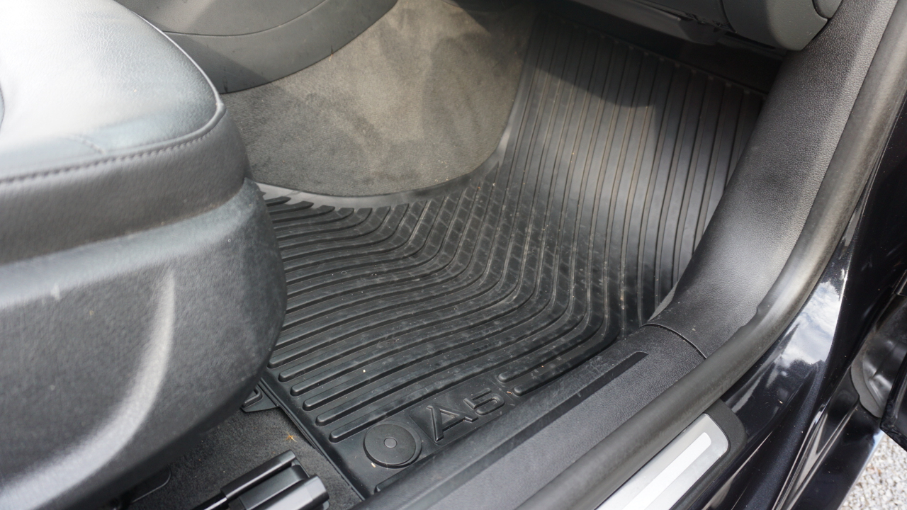 Audi A5 2dr Cabriolet Auto quattro 2.0T Premium Plus 2014