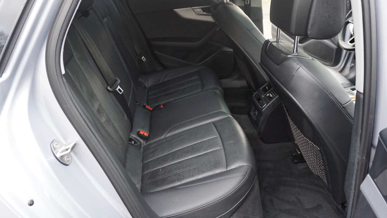 Audi A4 2.0 TFSI Auto Premium quattro AWD 2017