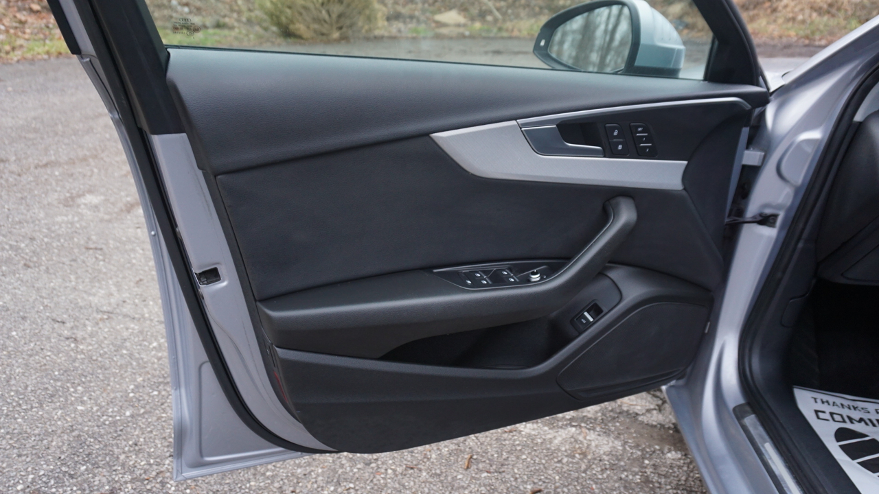 Audi A4 2.0 TFSI Auto Premium quattro AWD 2017