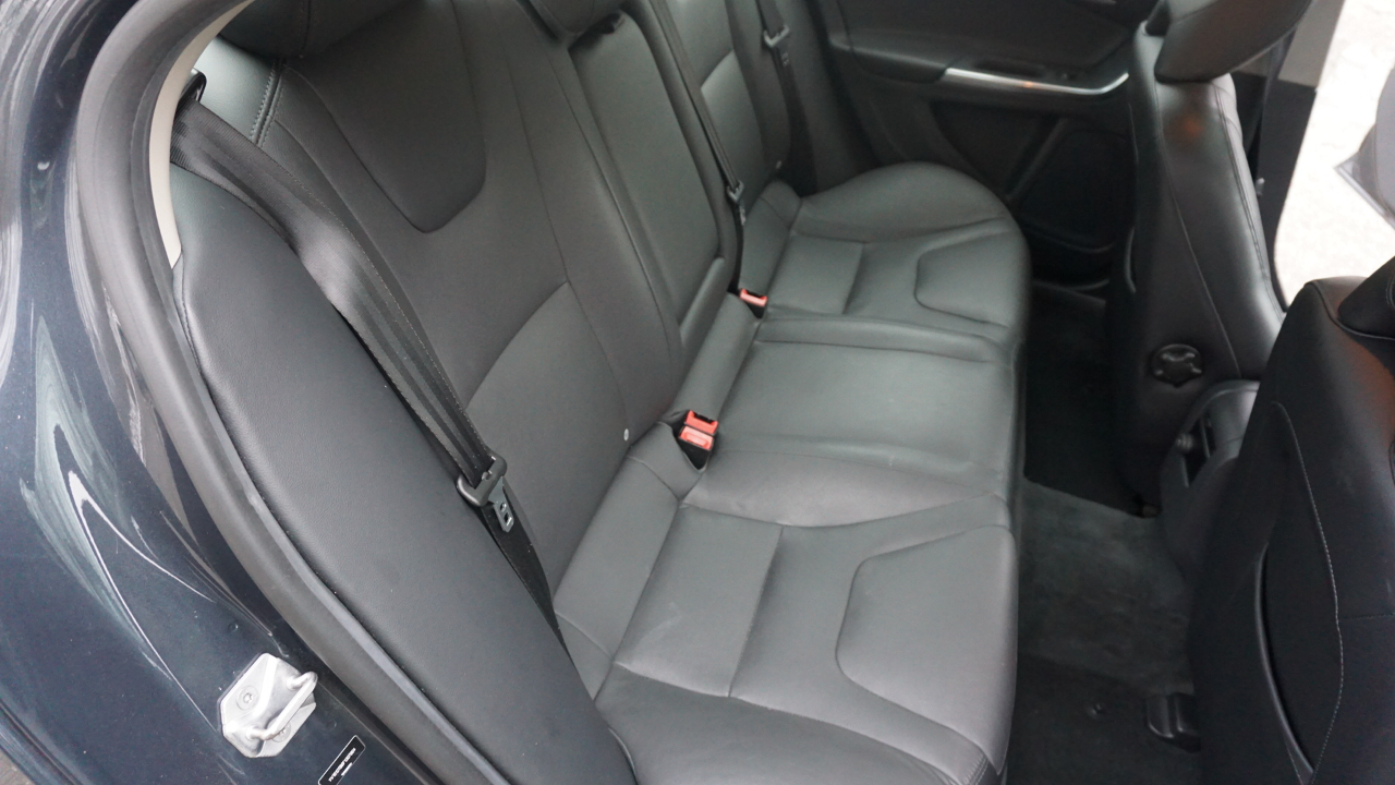 Volvo S60 4dr Sdn T5 Premier AWD 2015