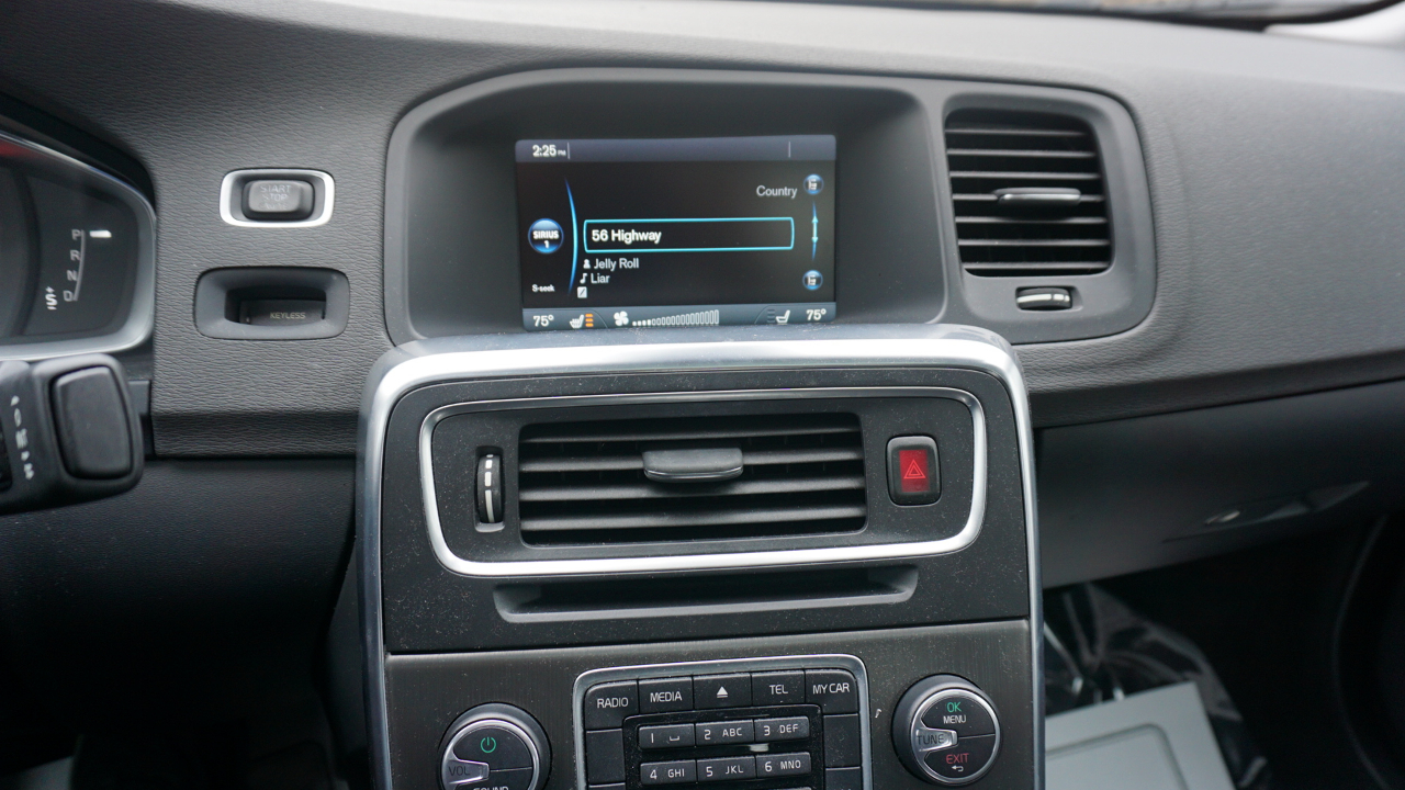 Volvo S60 4dr Sdn T5 Premier AWD 2015