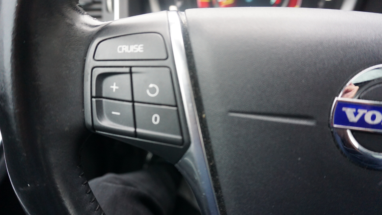 Volvo S60 4dr Sdn T5 Premier AWD 2015