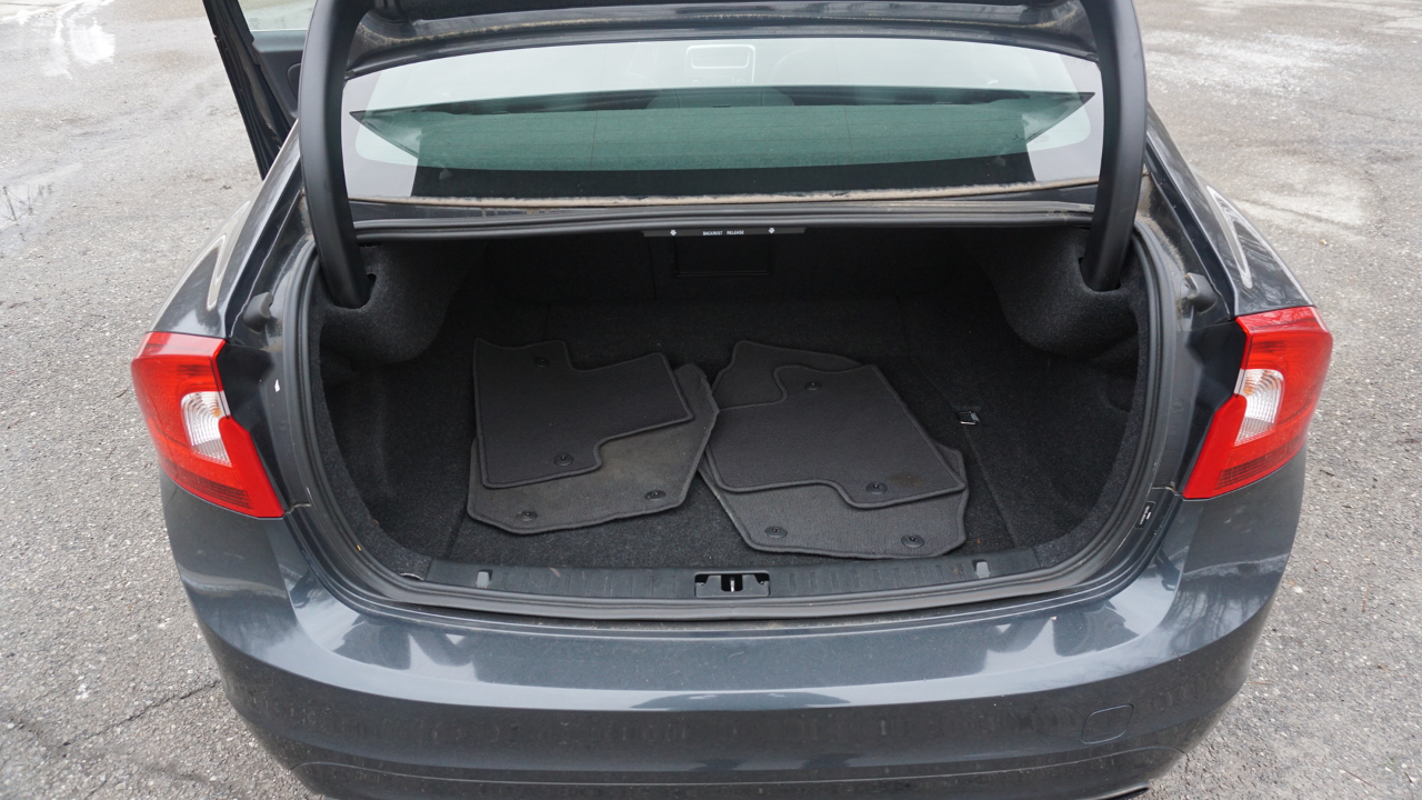 Volvo S60 4dr Sdn T5 Premier AWD 2015