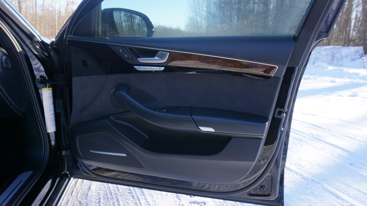 Audi A8 L 4dr Sdn 3.0T 2016