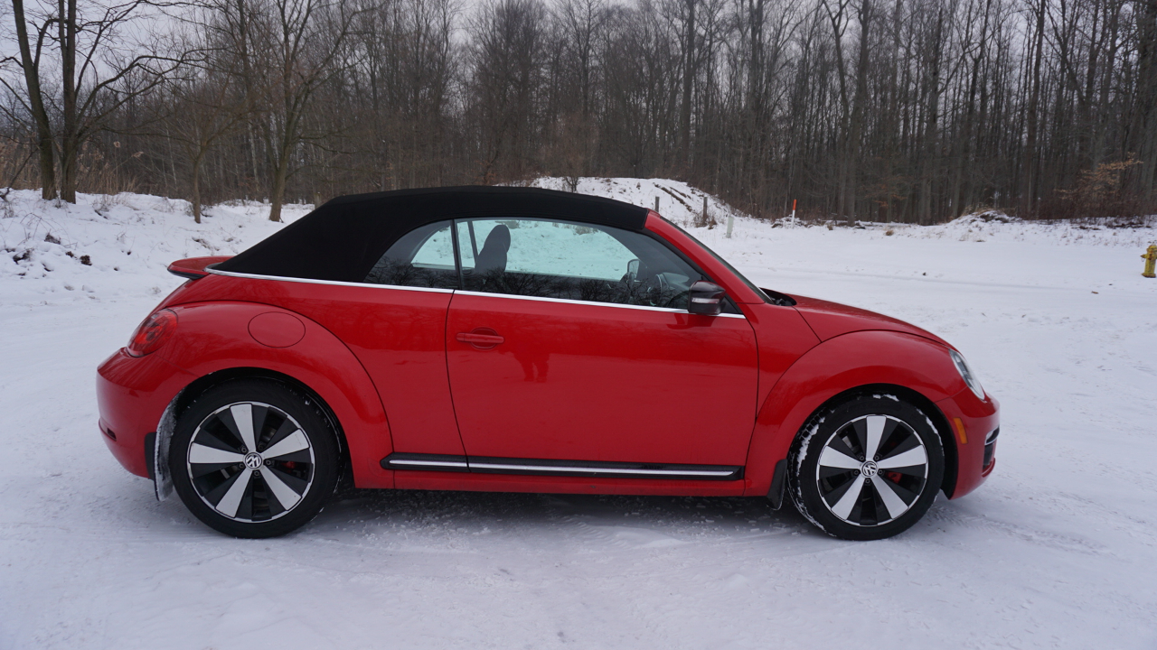 Volkswagen Beetle Convertible 2dr DSG 2.0T PZEV 2013