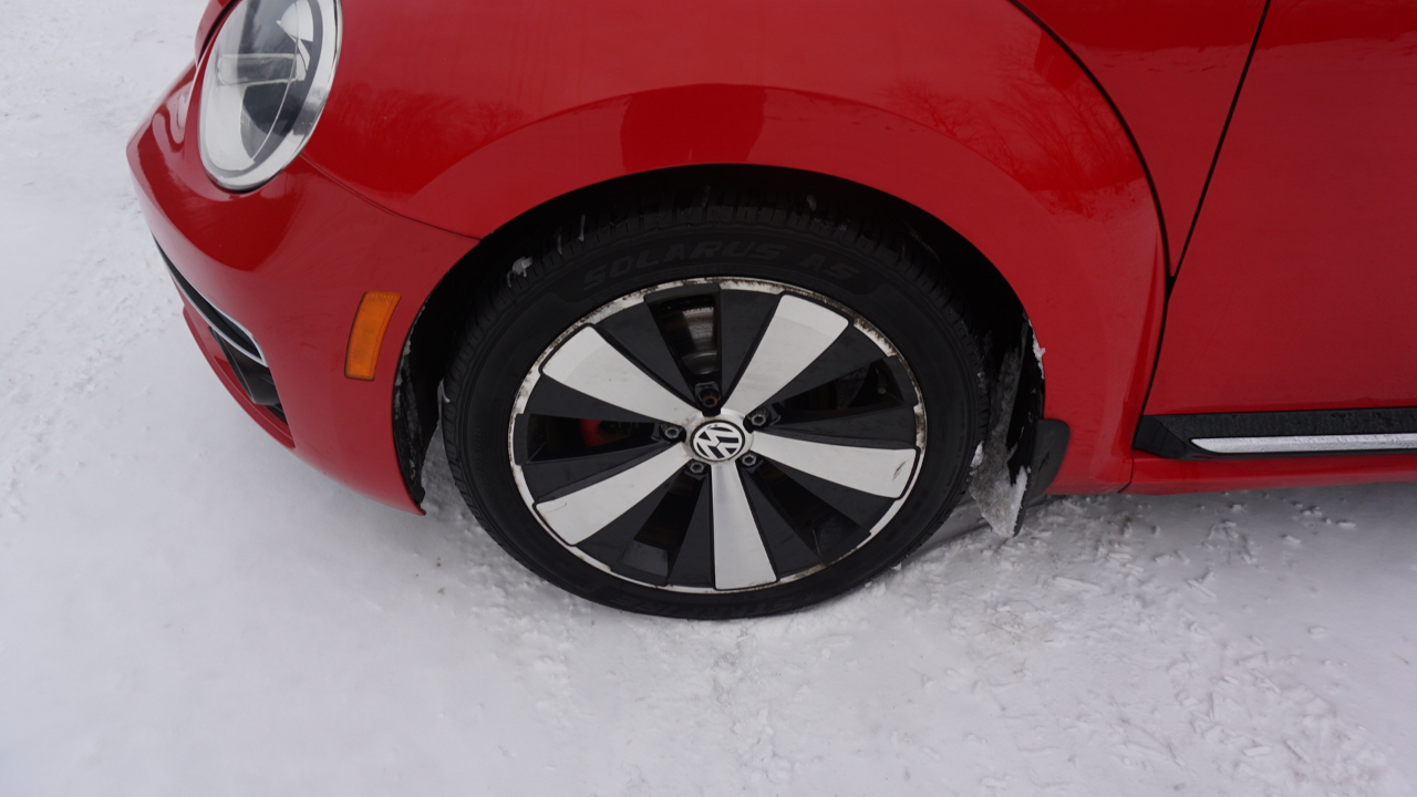 Volkswagen Beetle Convertible 2dr DSG 2.0T PZEV 2013