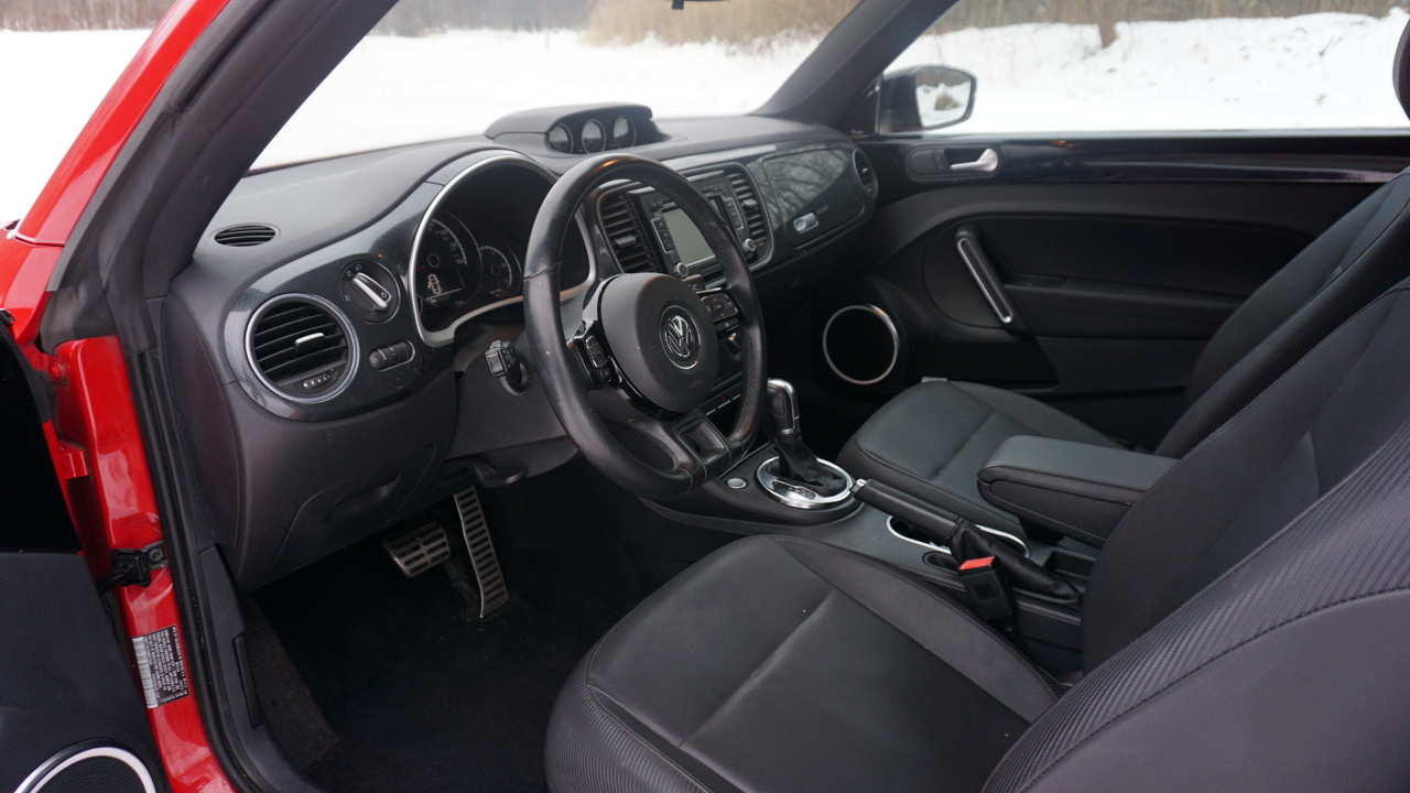 Volkswagen Beetle Convertible 2dr DSG 2.0T PZEV 2013