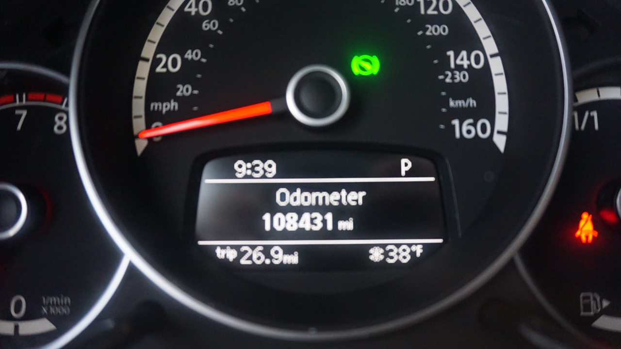 Volkswagen Beetle Convertible 2dr DSG 2.0T PZEV 2013