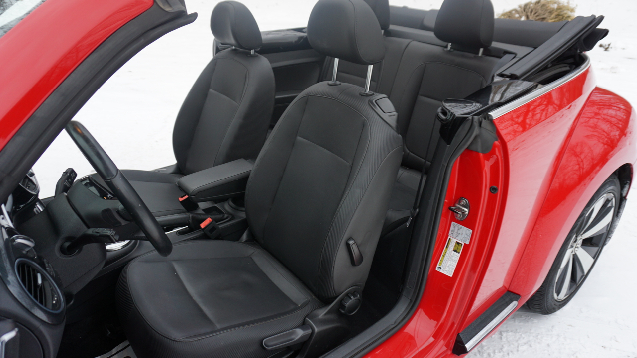 Volkswagen Beetle Convertible 2dr DSG 2.0T PZEV 2013