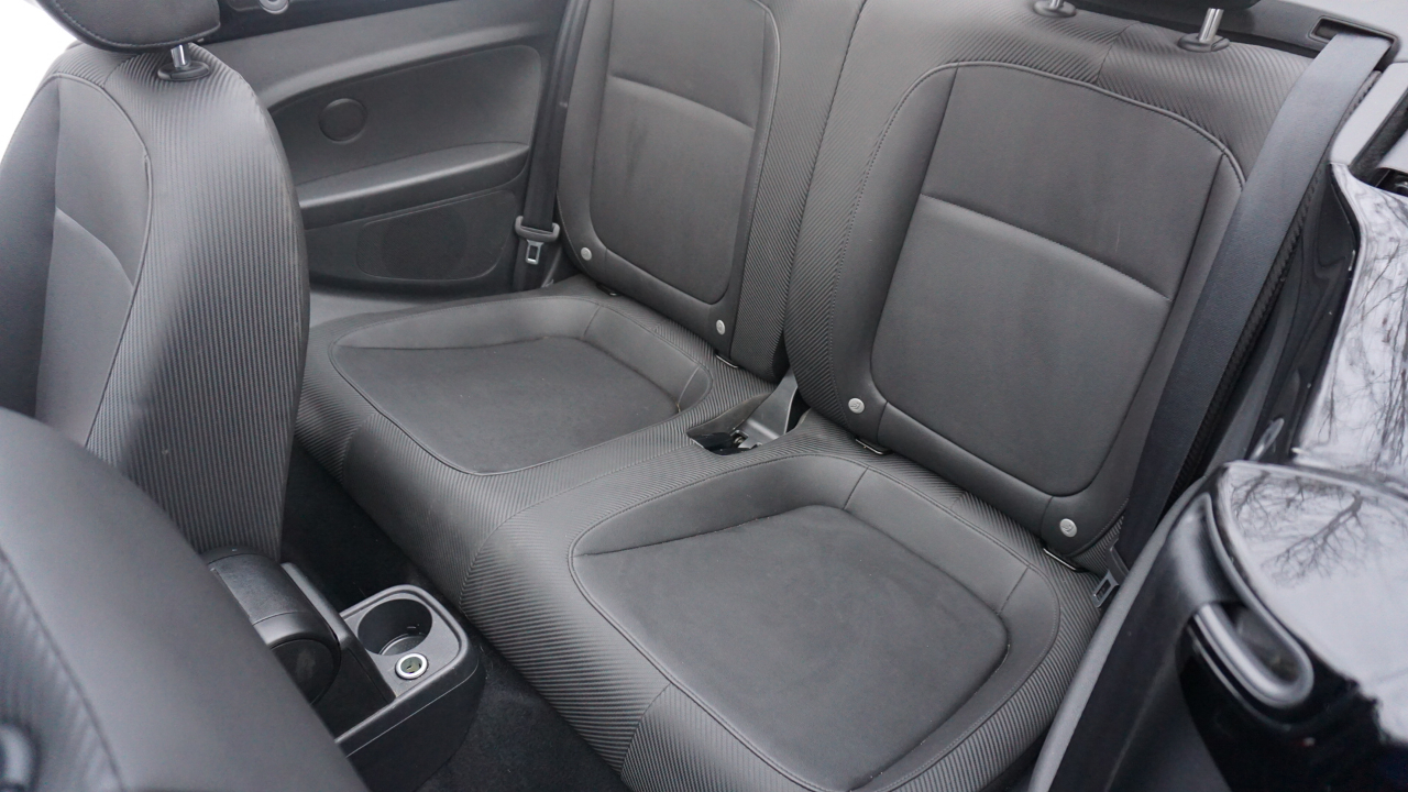 Volkswagen Beetle Convertible 2dr DSG 2.0T PZEV 2013