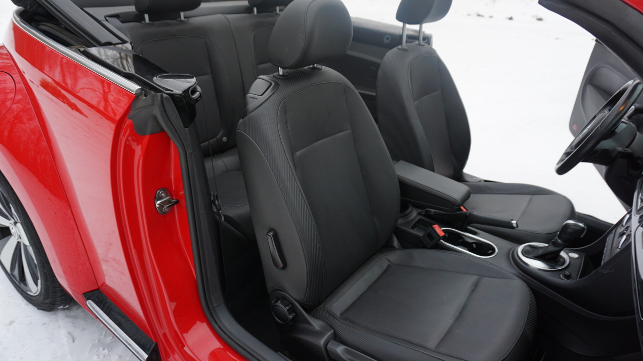 Volkswagen Beetle Convertible 2dr DSG 2.0T PZEV 2013