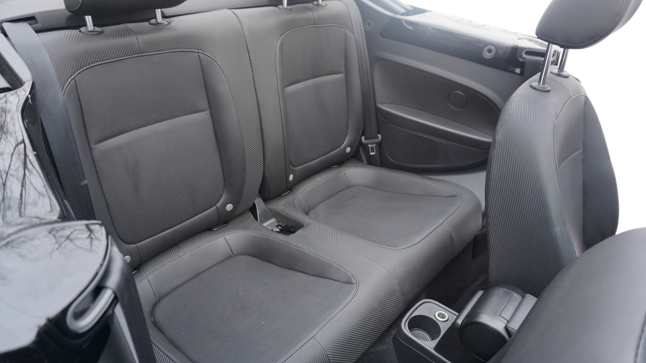 Volkswagen Beetle Convertible 2dr DSG 2.0T PZEV 2013