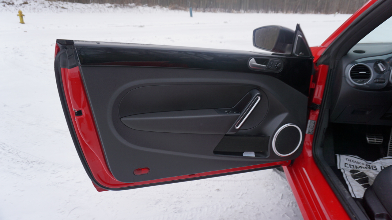 Volkswagen Beetle Convertible 2dr DSG 2.0T PZEV 2013