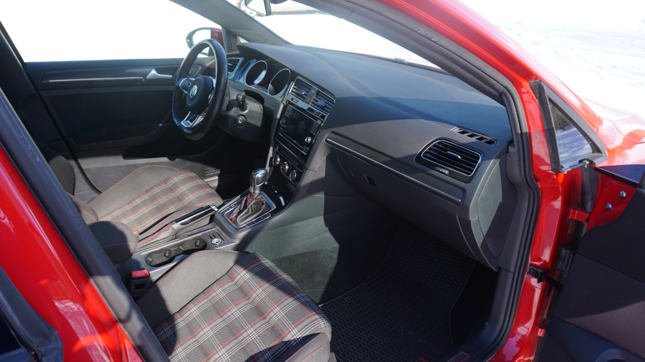 Volkswagen Golf GTI 2.0T S DSG 2019