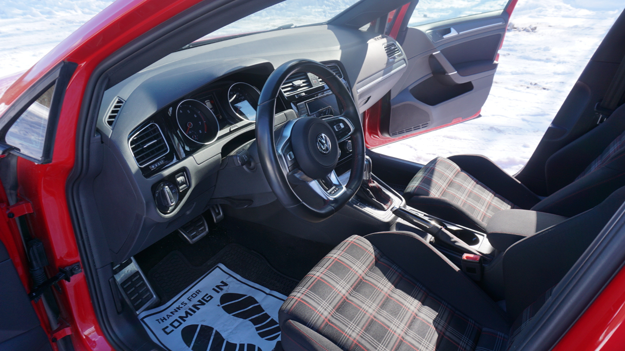 Volkswagen Golf GTI 2.0T S DSG 2019