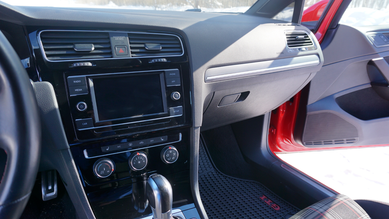 Volkswagen Golf GTI 2.0T S DSG 2019