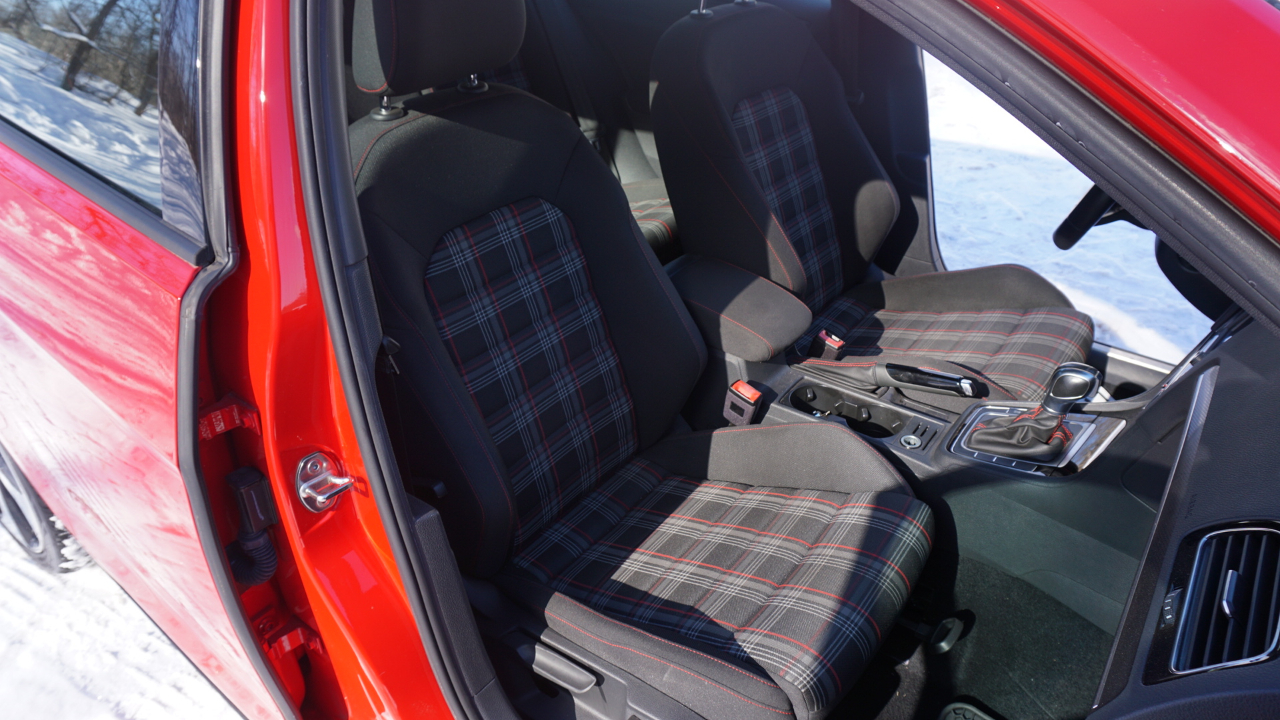 Volkswagen Golf GTI 2.0T S DSG 2019