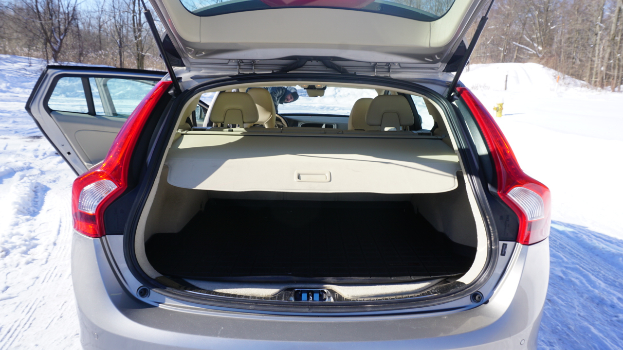 Volvo V60 2015.5 4dr Wgn T5 Premier AWD 2015