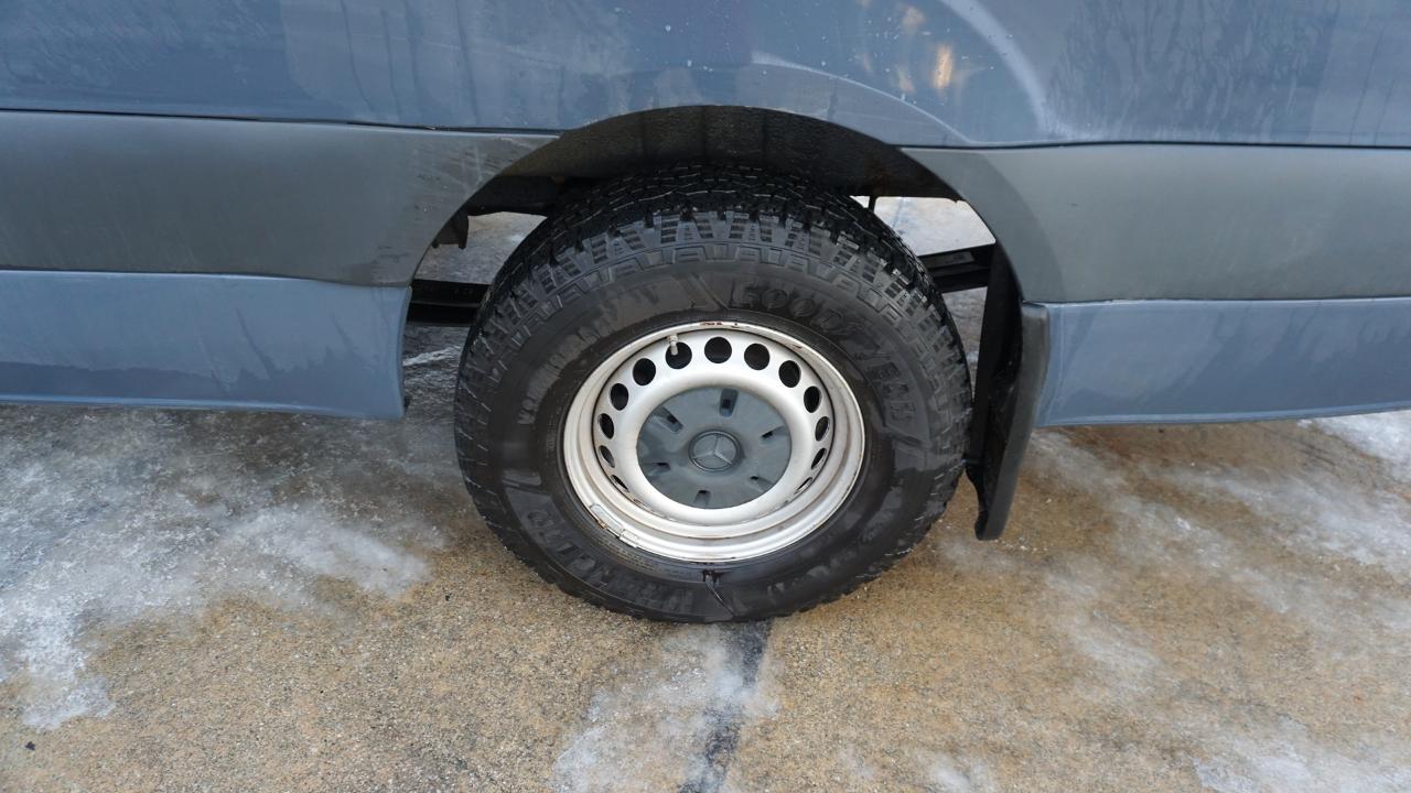 Mercedes-Benz Sprinter Van 2500 High Roof V6 170" RWD 2019