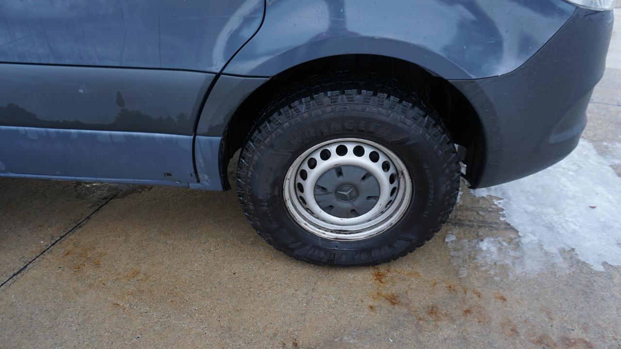 Mercedes-Benz Sprinter Van 2500 High Roof V6 170" RWD 2019