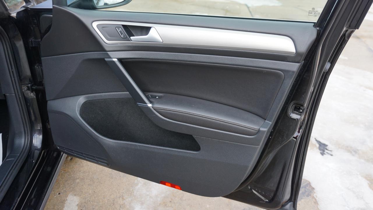 Volkswagen Golf SportWagen 4dr Auto TSI S 2016