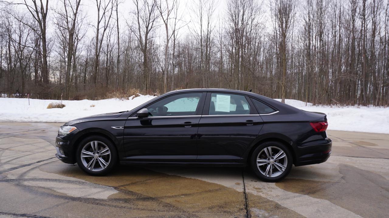 Volkswagen Jetta R-Line Auto w/SULEV 2020