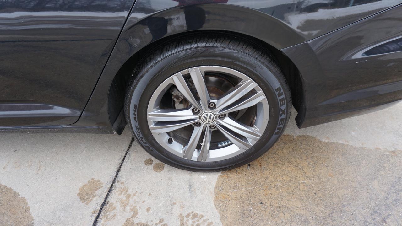 Volkswagen Jetta R-Line Auto w/SULEV 2020