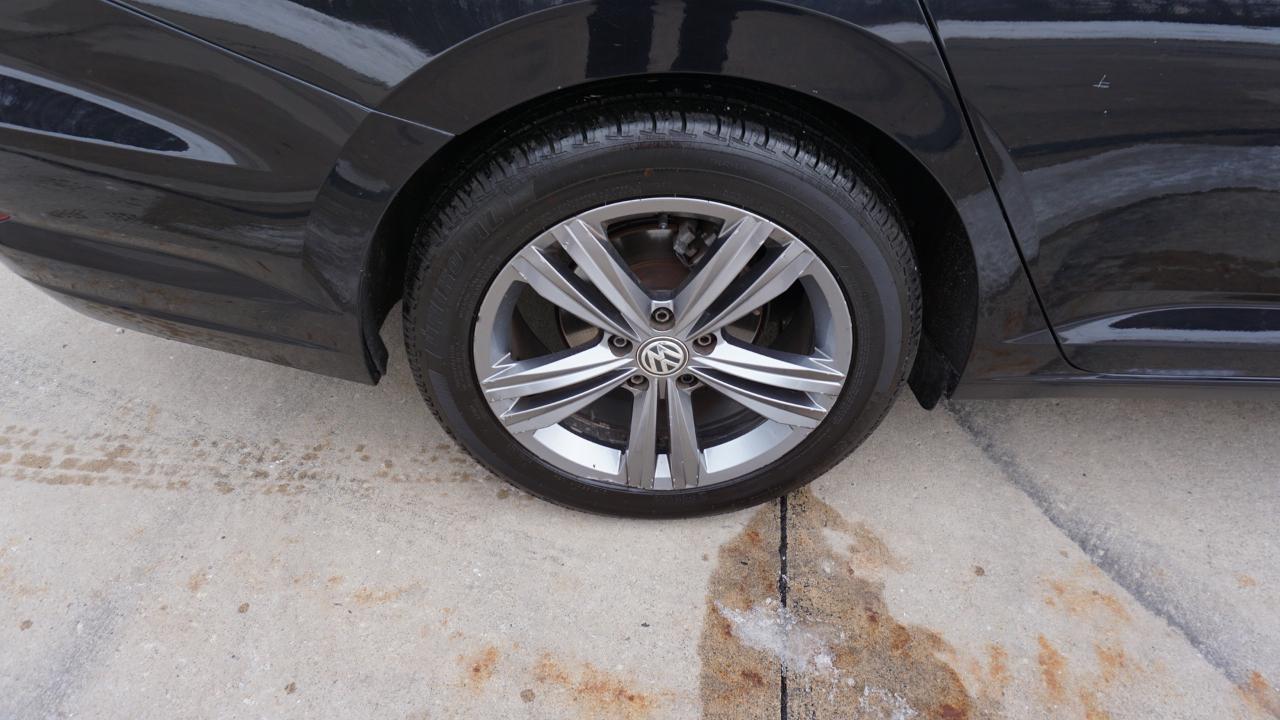 Volkswagen Jetta R-Line Auto w/SULEV 2020