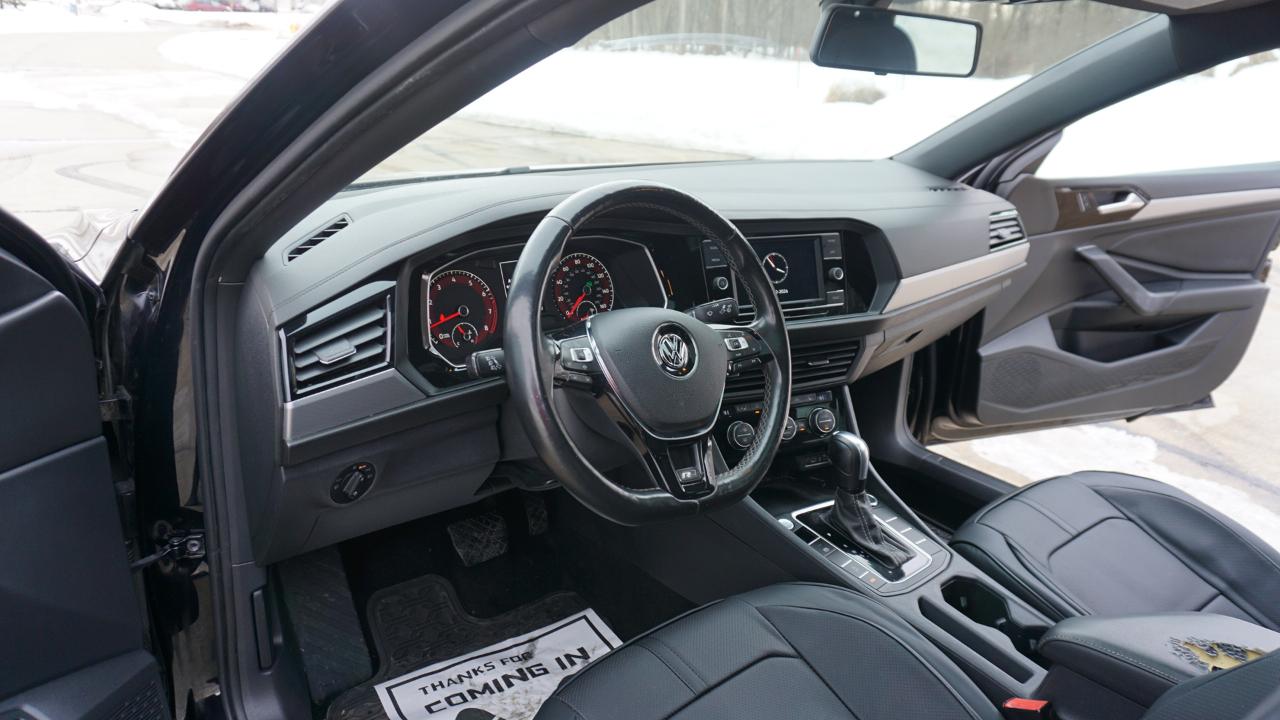 Volkswagen Jetta R-Line Auto w/SULEV 2020