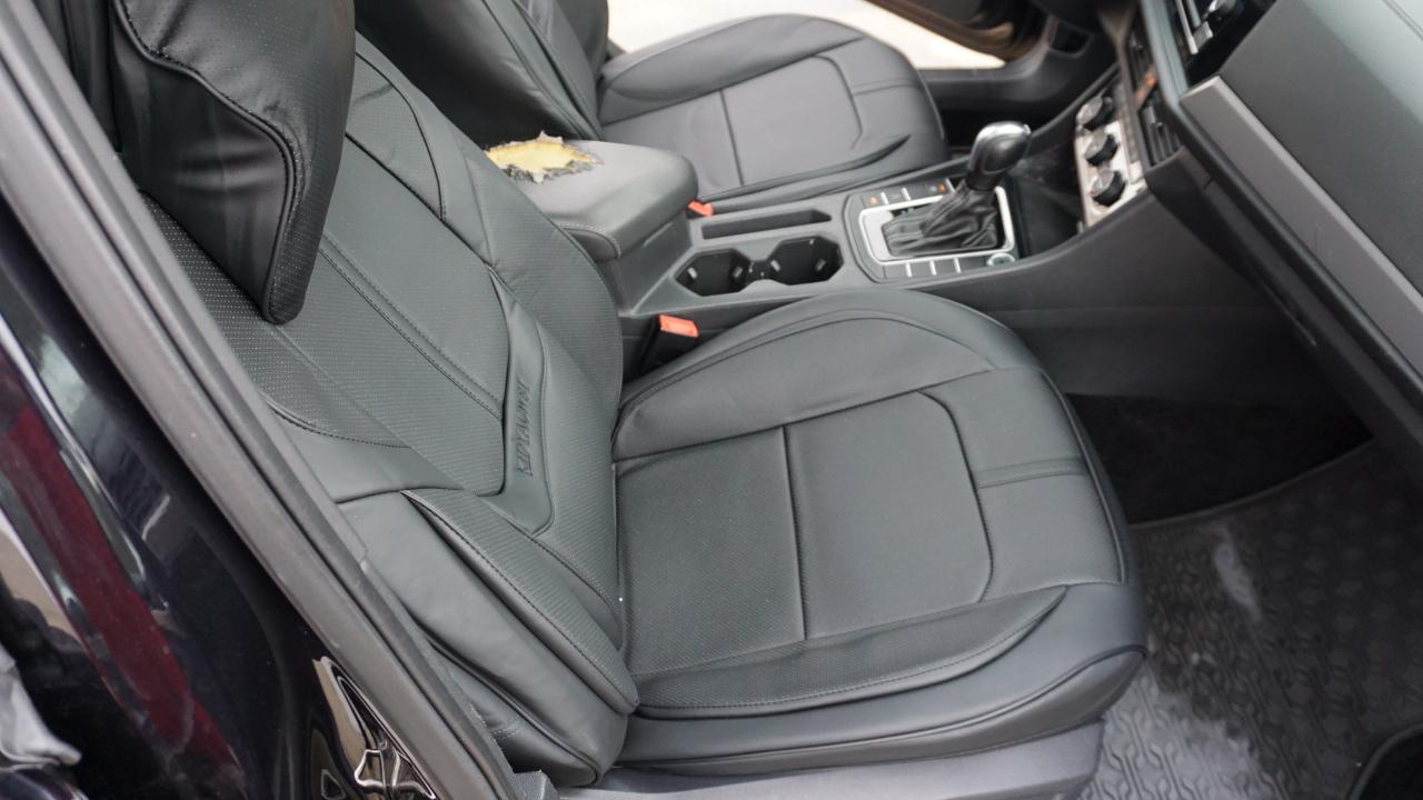 Volkswagen Jetta R-Line Auto w/SULEV 2020