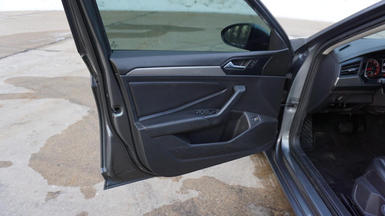 Volkswagen Jetta S 4D Sedan 2019