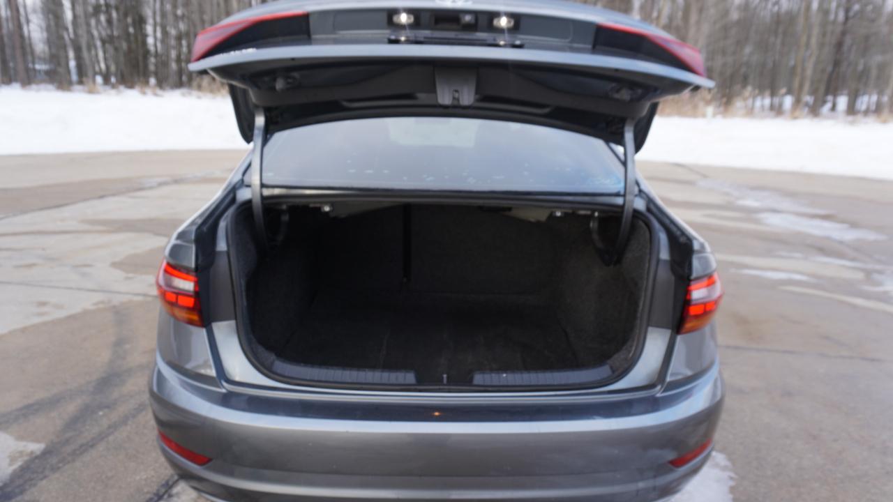 Volkswagen Jetta S 4D Sedan 2019