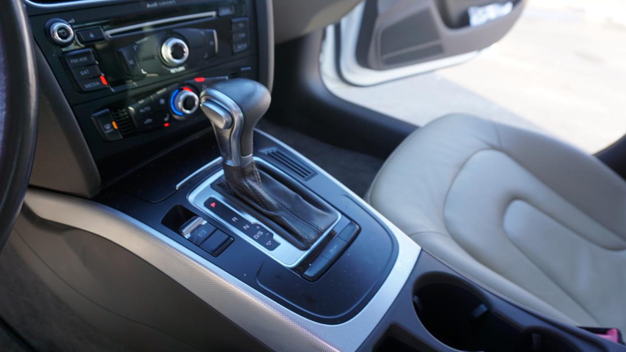 Audi A4 4dr Sdn Auto quattro 2.0T Premium 2013