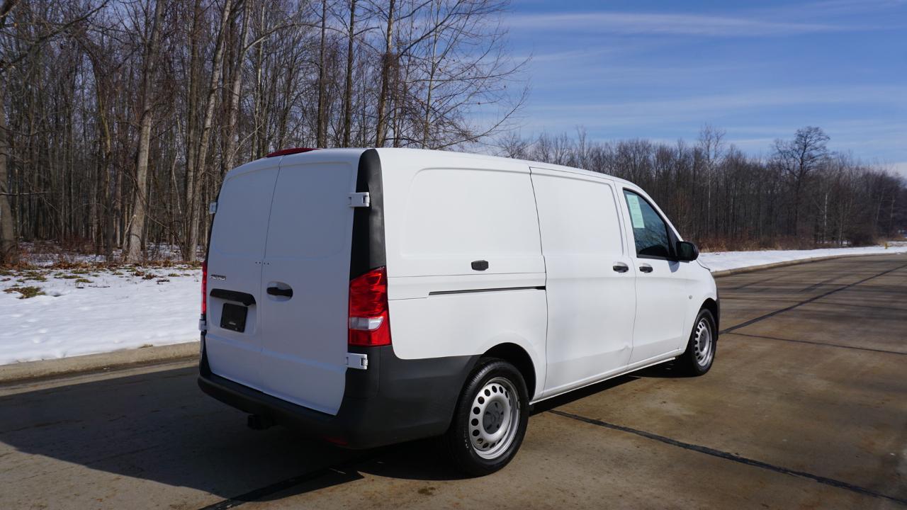 Mercedes-Benz Metris Cargo Van Standard Roof 126" Wheelbase 2020