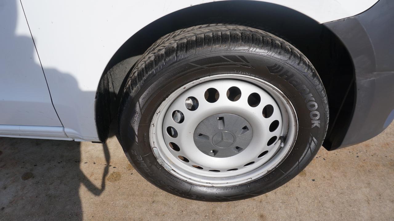 Mercedes-Benz Metris Cargo Van Standard Roof 126" Wheelbase 2020