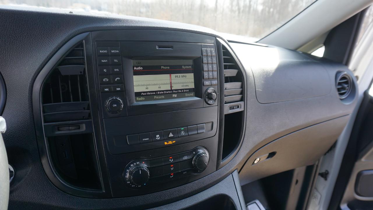 Mercedes-Benz Metris Cargo Van Standard Roof 126" Wheelbase 2020