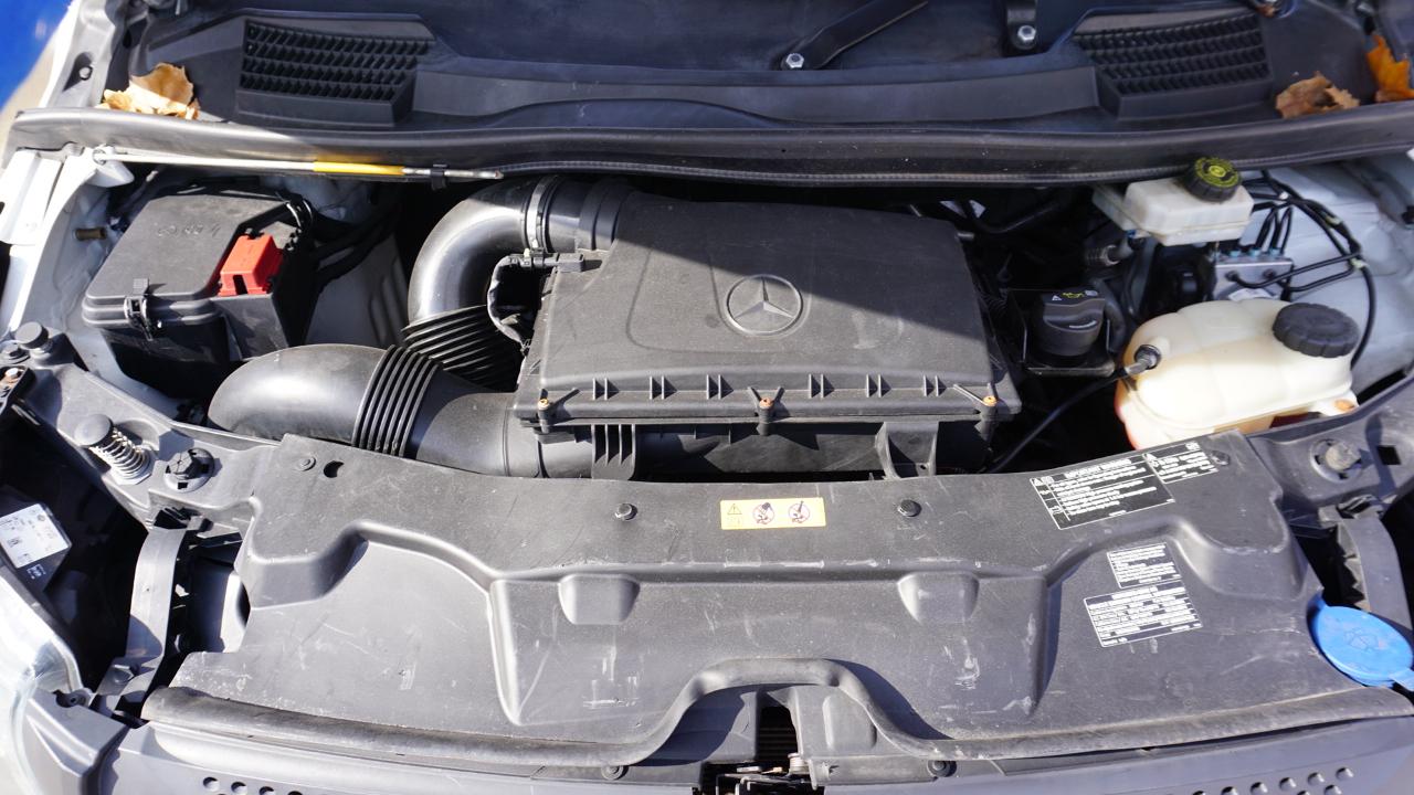 Mercedes-Benz Metris Cargo Van Standard Roof 126" Wheelbase 2020