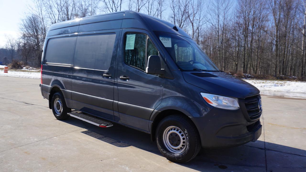 Mercedes-Benz Sprinter Van 2500 Standard Roof V6 144" RWD 2019