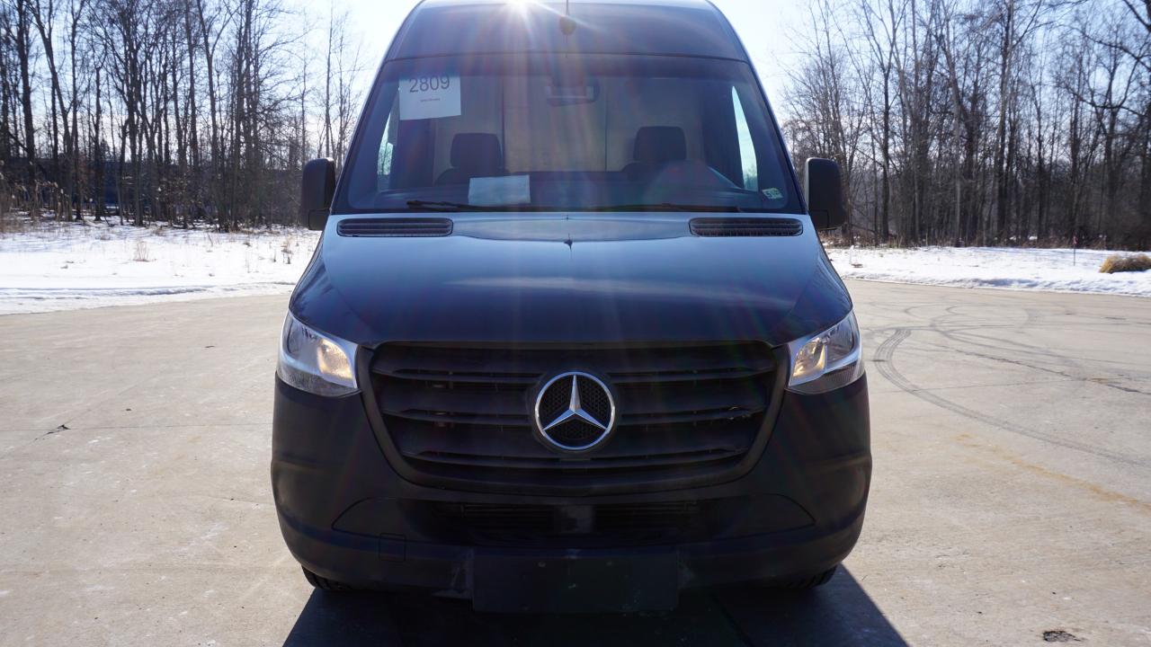 Mercedes-Benz Sprinter Van 2500 Standard Roof V6 144" RWD 2019