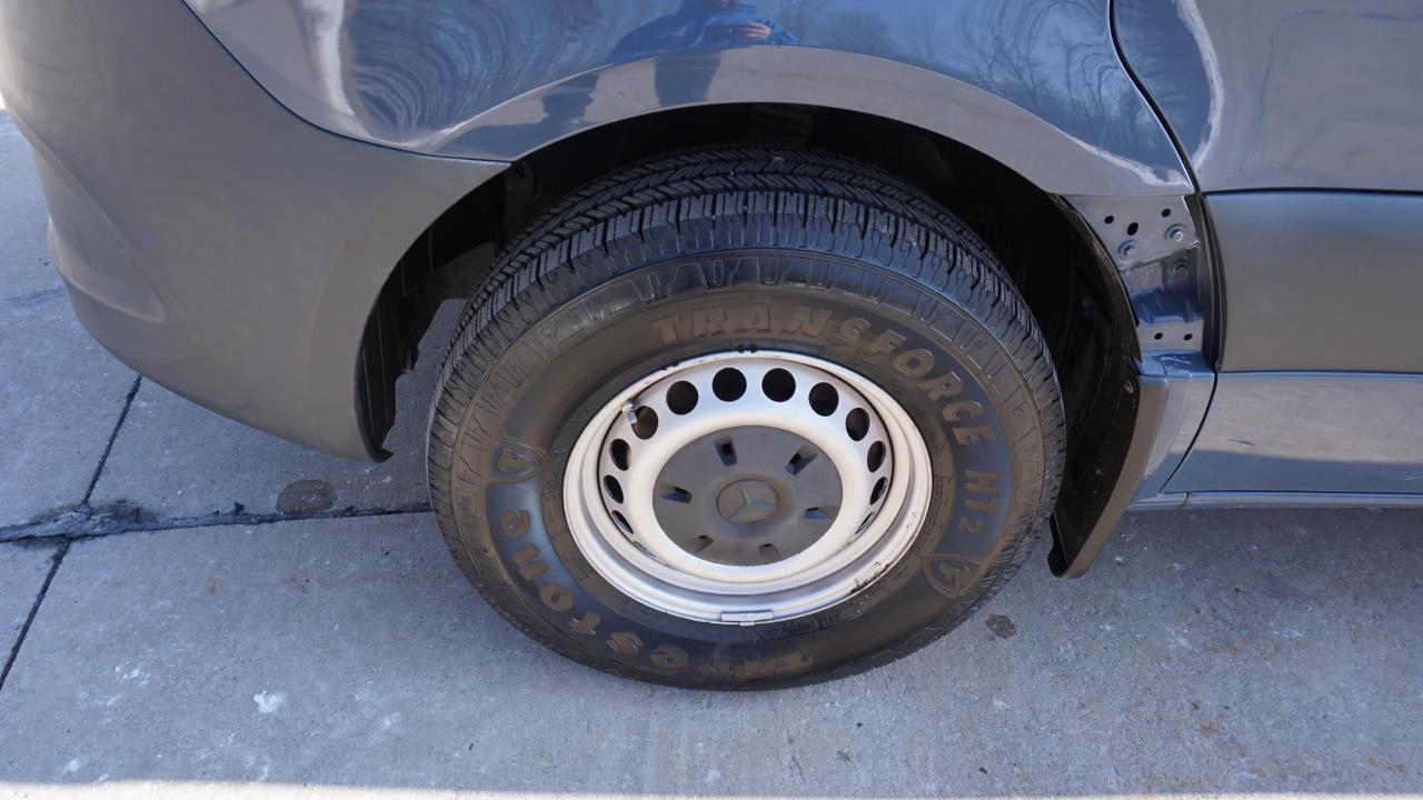 Mercedes-Benz Sprinter Van 2500 Standard Roof V6 144" RWD 2019